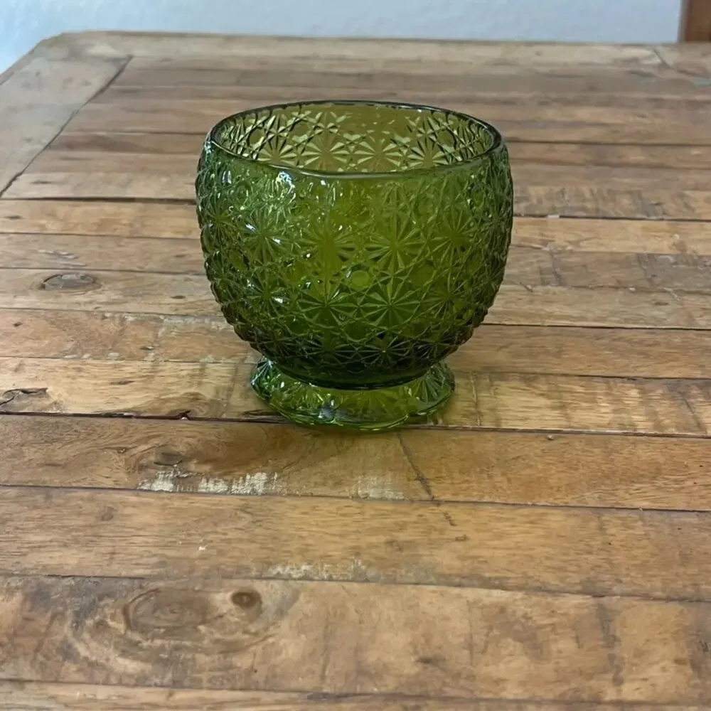 Vintage Green Scallop Edge Bowl 4